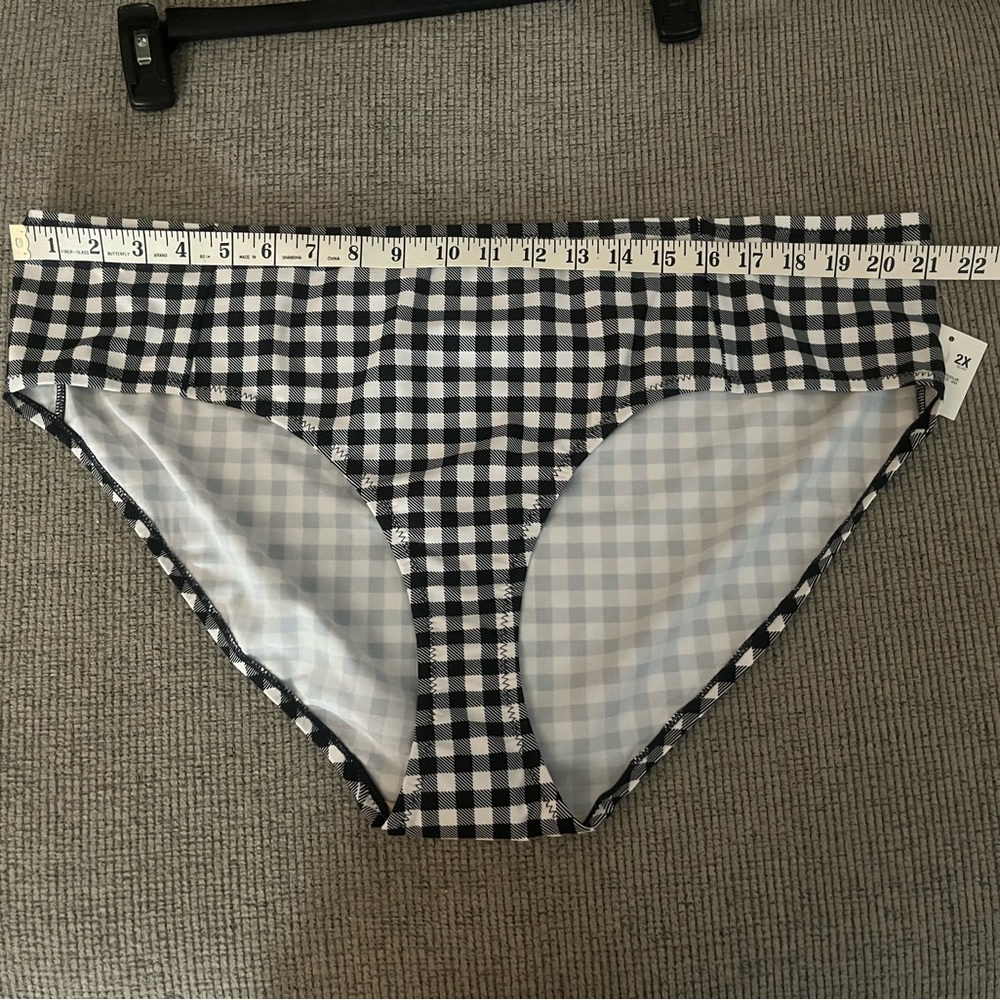 NWT Beach Bump Houndstooth 2XL Bikini Bottoms and Top. Make me an offer. 🤗 - Picture 8 of 15